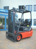 Linde E16C-02, 3-Rad Gabelstapler, Flurförderzeuge